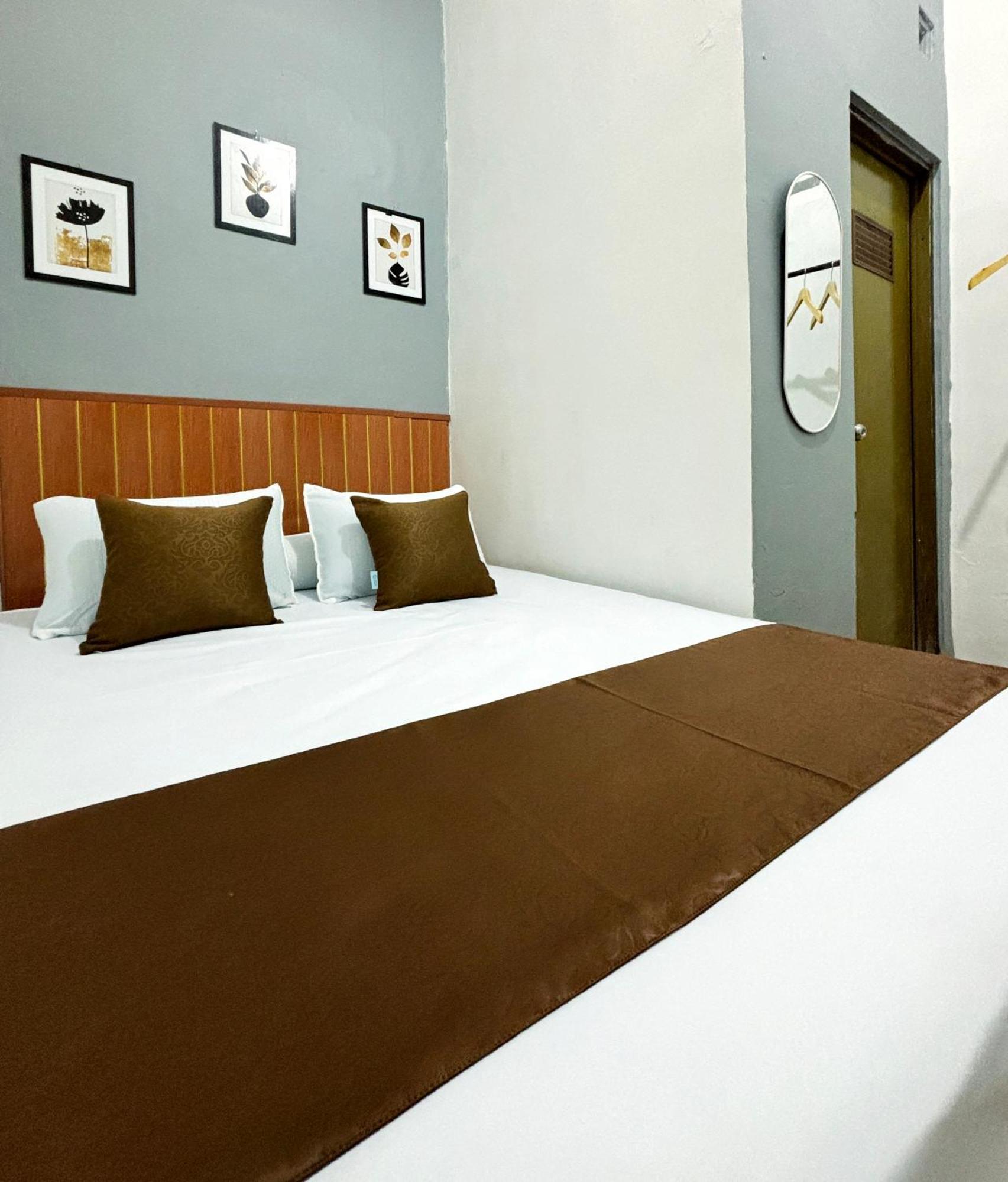 Jogja Day Inn يوغياكارتا المظهر الخارجي الصورة
